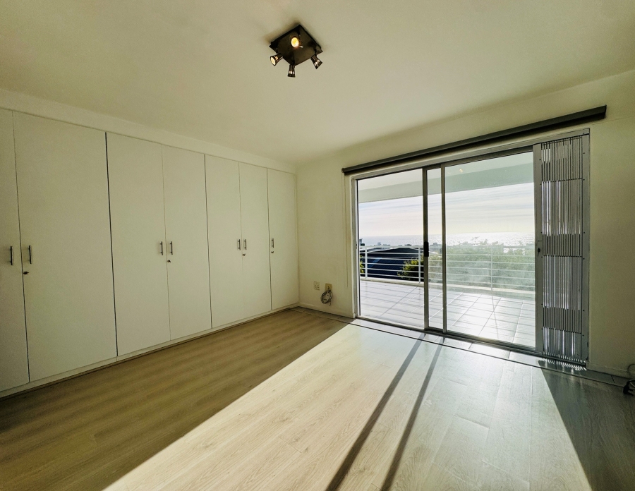 To Let 2 Bedroom Property for Rent in Sea Point Western Cape